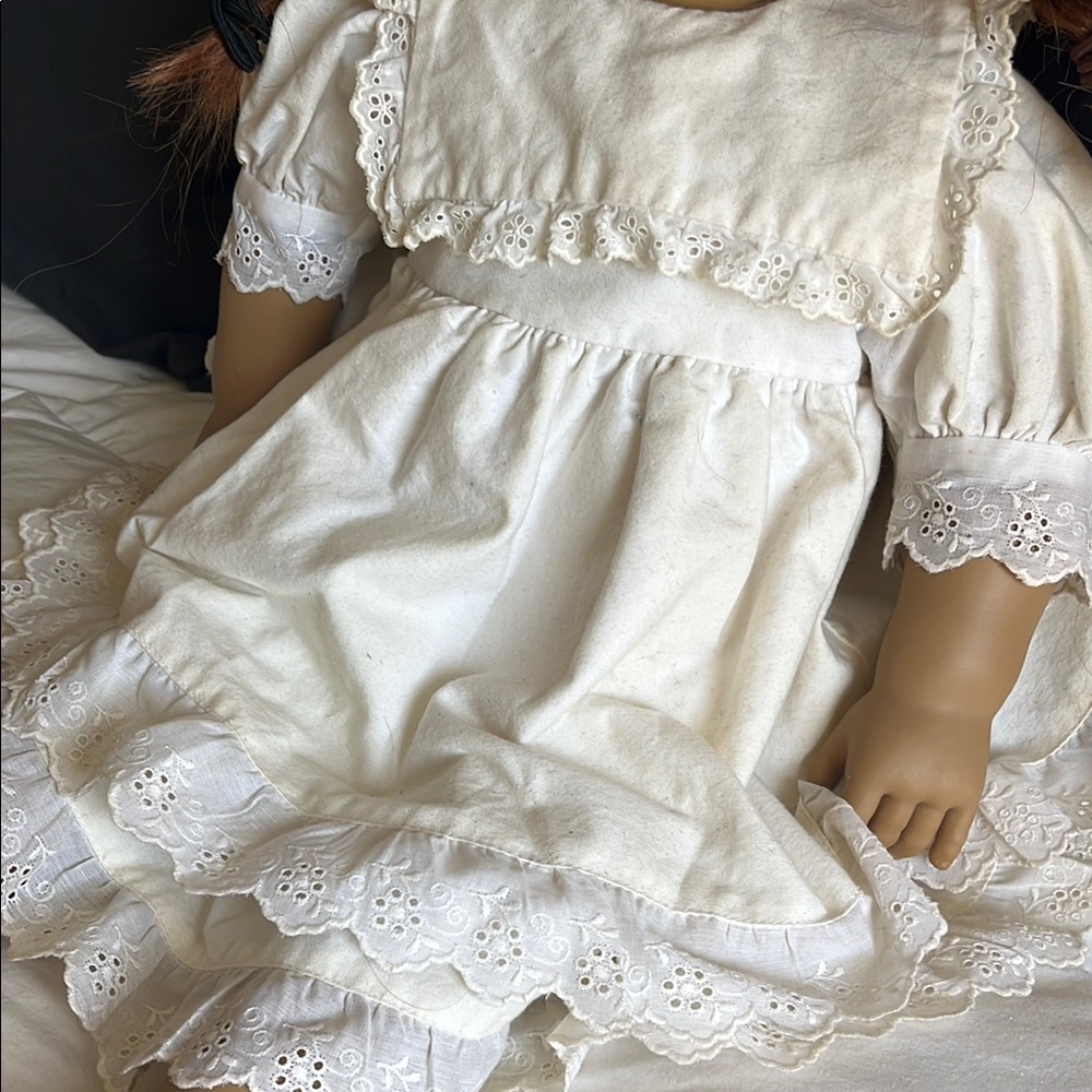 Victorian Doll - Picture 3 of 8